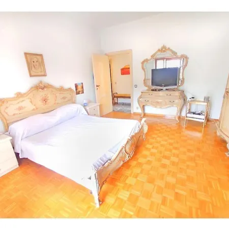 Apartment Colosseum 118 *